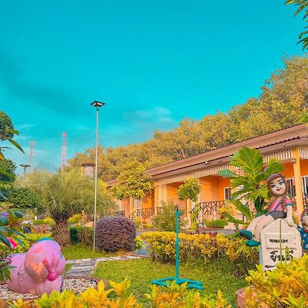 Baan Suan Mee Tang Hotel Chanthaburi Exterior foto
