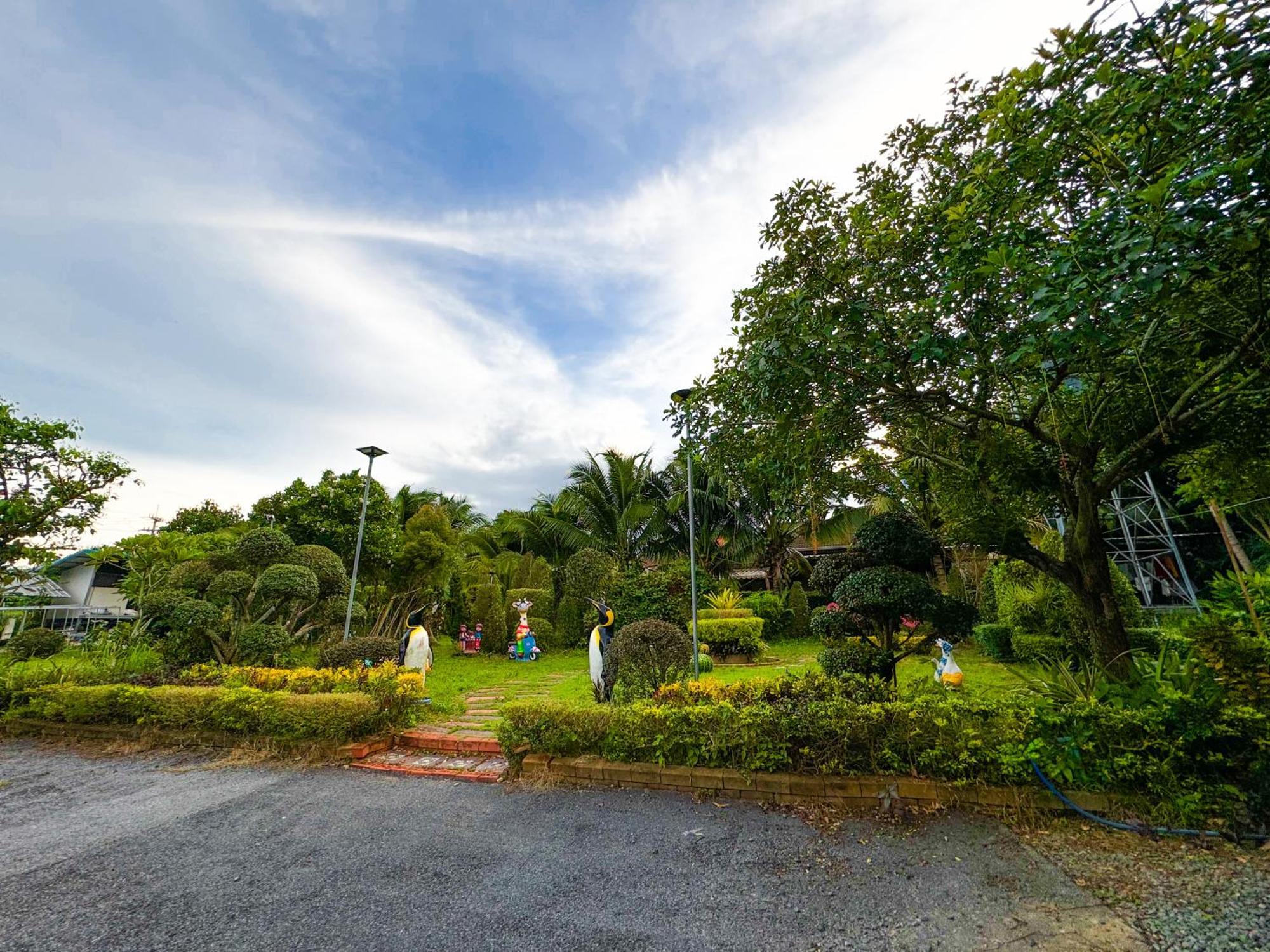 Baan Suan Mee Tang Hotel Chanthaburi Exterior foto