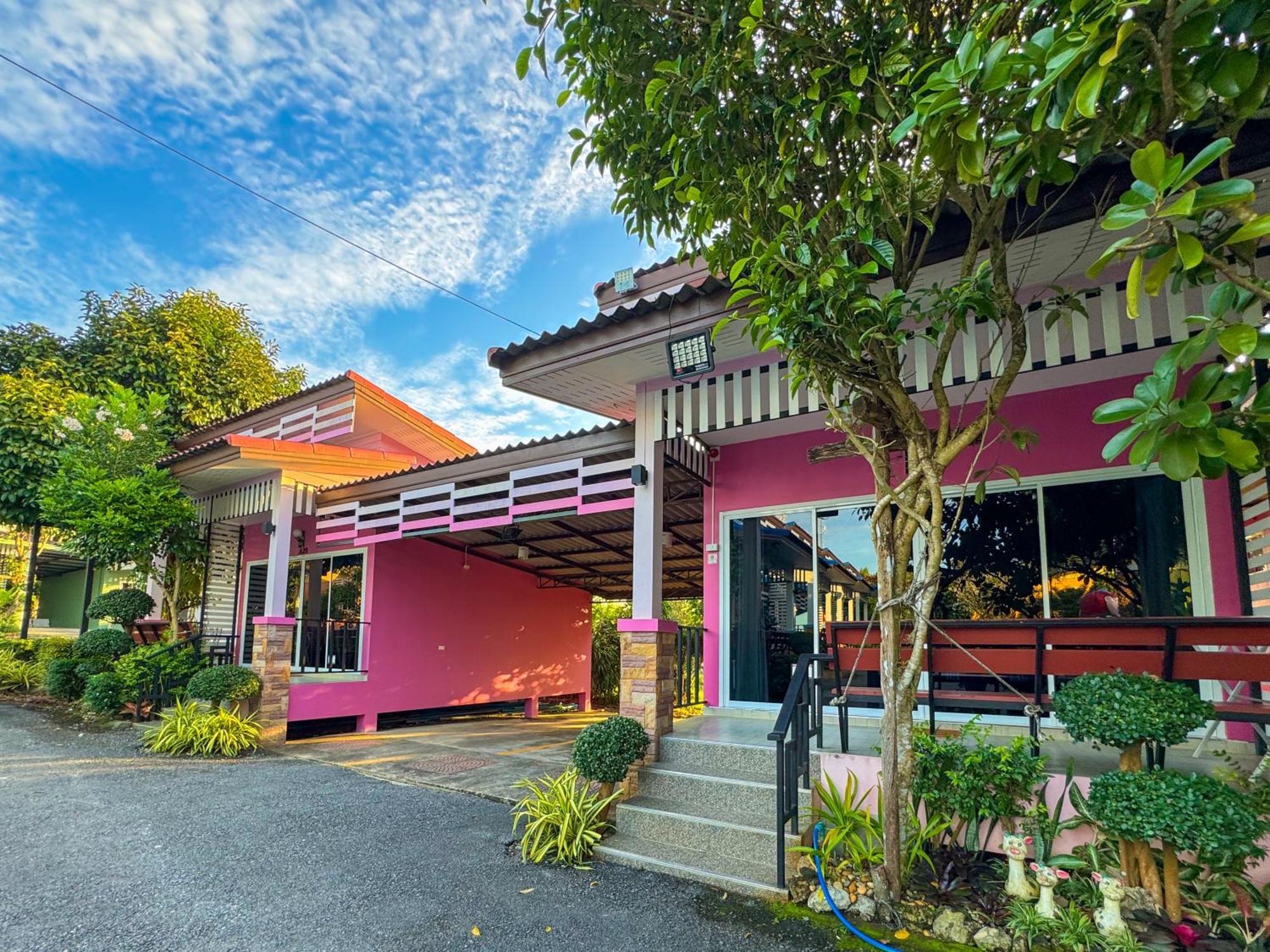 Baan Suan Mee Tang Hotel Chanthaburi Exterior foto